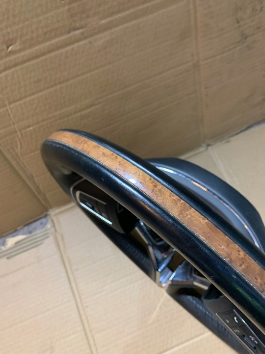 фото №7, Maserati levante руль кожа дерево