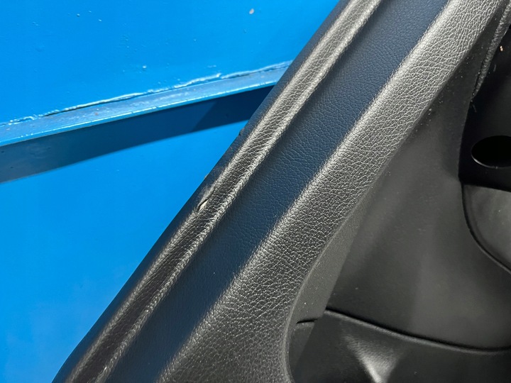 фото №9, Mercedes w205 боковина оббивка двері праві зад