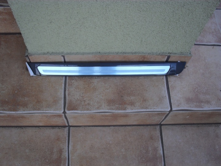 фото №1, Планка защита порога 8k0853373 a4 b8 левая перед