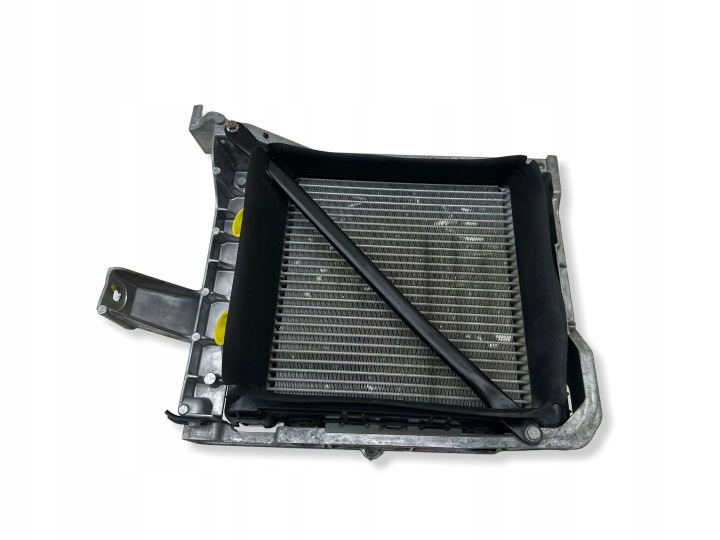 фото №10, Радиатор правая основний  масла mercedes sl w232 amg gt w192 a0995005700 oem номер