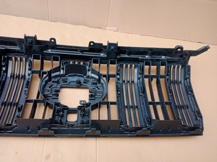 фото №10, Toyota land cruiser 150 рестайлинг решётка радиатора решётка 53111-60c10