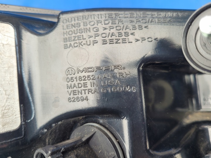фото №13, Chrysler 200 sedan lancia flavia 2011-2014 фара задняя правая usa 05182524