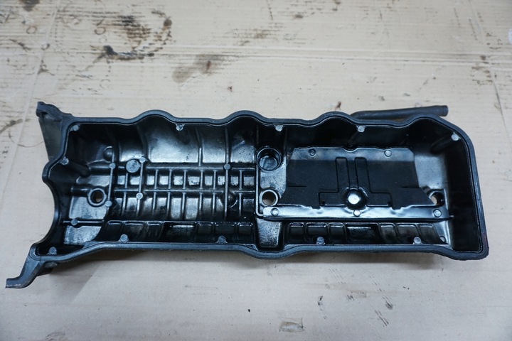 фото №5, Land cruiser 70 lj70 кришка клапанів головки 2,4 td 2l-t