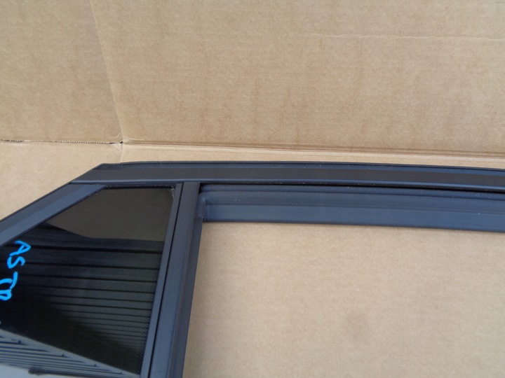 фото №3, Opel astra l скло двері права задня прокладка 23r