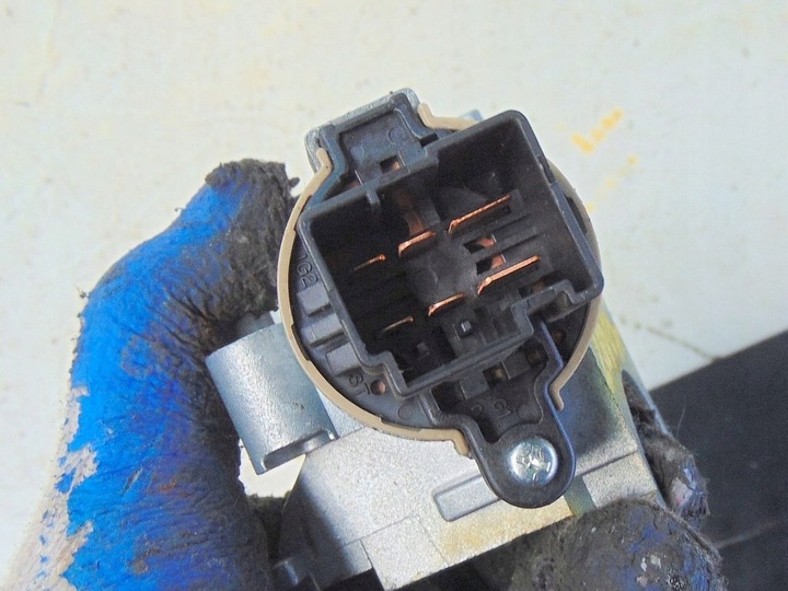 фото №7, Mazda 6 2.0d 122km 03r замок запалювання + ключ