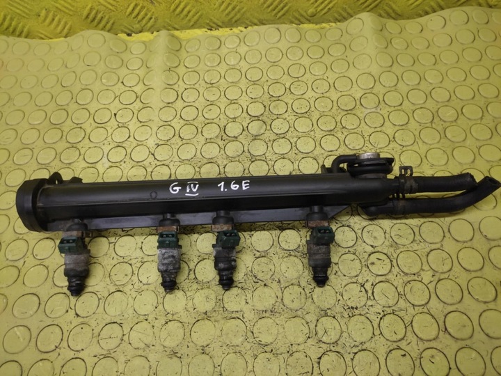 фото №1, Vw golf iv 1.6 планка впрыскивающий 06a133317a