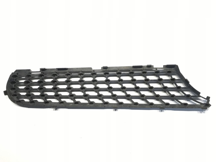 фото №4, C класс w205 купе правая верхняя решётка решётка перед