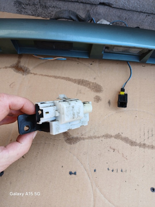 фото №5, Ручка держатель крышки зад замок mikorstyk renault megane ii универсал