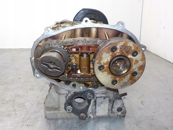 фото №9, Vw audi a4 b6 a3 8p 2.0 fsi головка двигуна 06d103373al