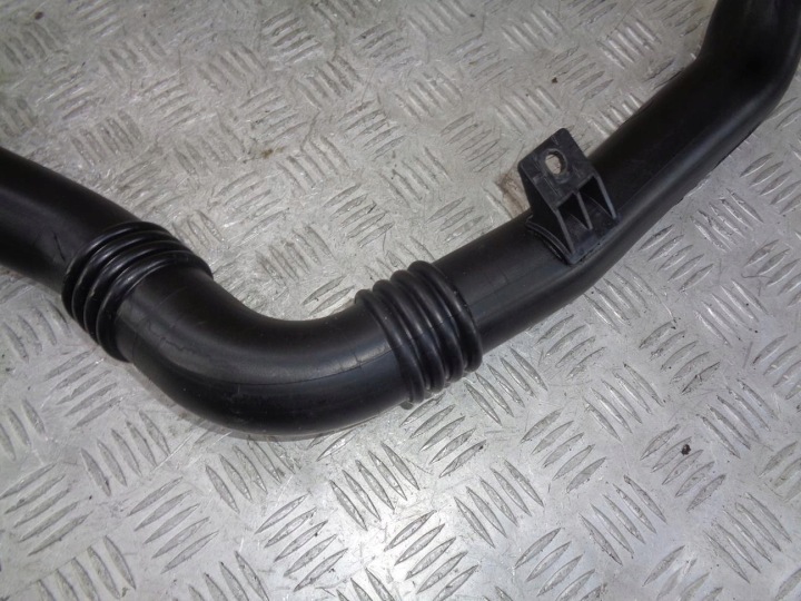 фото №6, Трубка  шланг труба воздуховод воздуха opel astra v 5 k 1.6 t turbo 15- 39049156