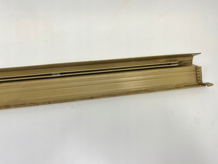 фото №16, Планка пороговая накладка порога mercedes w124 купе ce правый левый кремовый