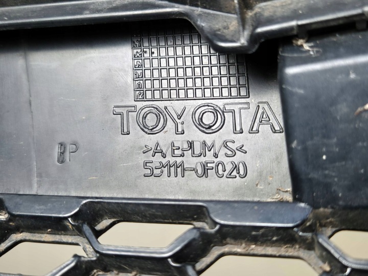 фото №6, Toyota corolla verso ii 04-09 решётка решётка радиатора 53111-0f020