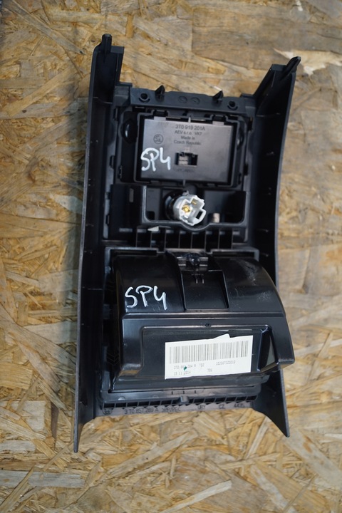 фото №6, Пепельница бардачок зад skoda superb ii рестайлинг 3t0863284a