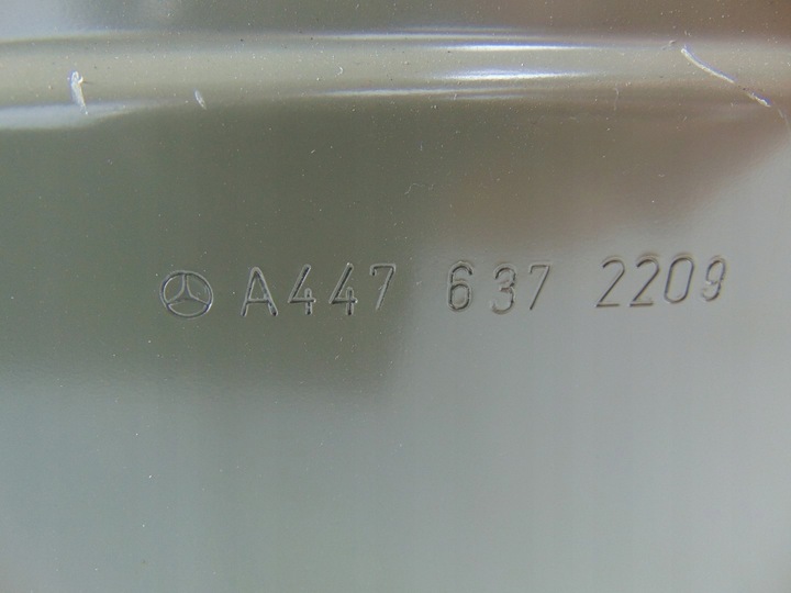 фото №13, Обшивка рамка дверь стойка левый merc vito w447