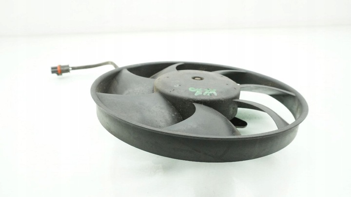 фото №4, Volvo xc70 iii 2.4 d5 вентилятор радиатор v70 iii s80 ii вентилятор