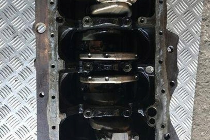 фото №10, Блок  двигуна audi a3 cabrio 8p7 038103921cj 2.0l дизель 103kw 2003