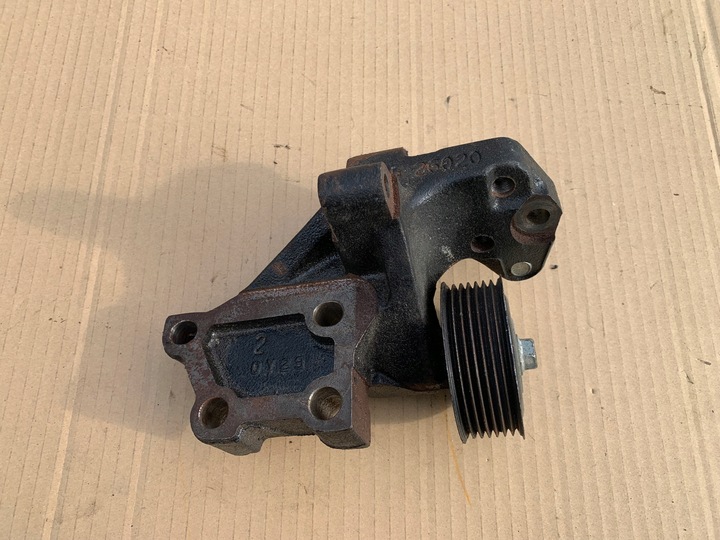 фото №1, Кронштейн ролик лапи toyota rav4 12315-26020