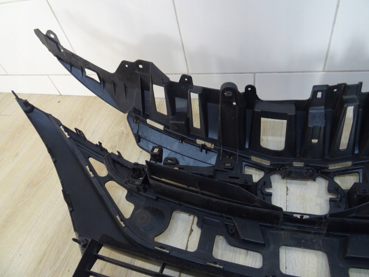 фото №12, Toyota prius prime 17-19 решітка бампера підсилювач 53111-47260 llu