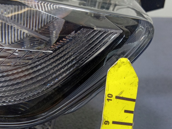 фото №9, Toyota corolla xg10 cross фара праве повний led