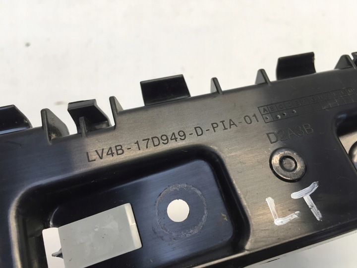 фото №3, Ford kuga iii mk3 2021 крепление ползун бампера зад левый lv4b-17d949-d