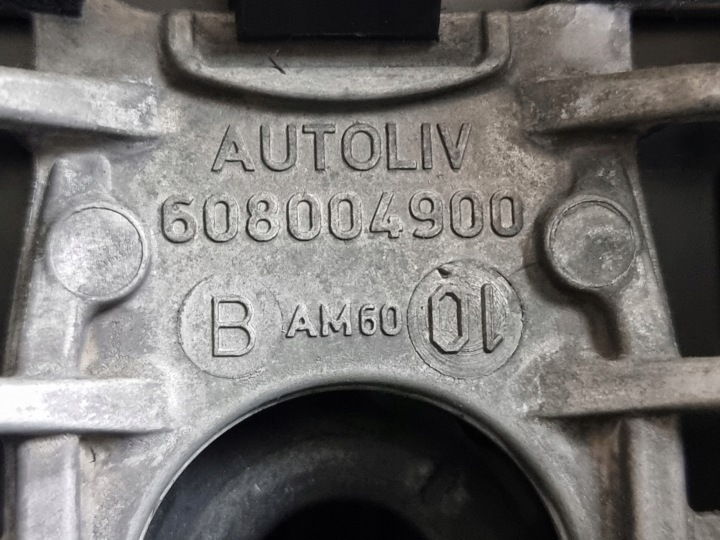 фото №10, Кермо шкіряний мультифункція oem номер 608004900 citroen c5 x7 iii 10r