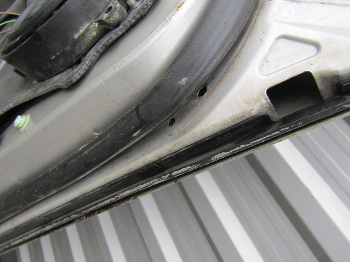 фото №14, 1 mercedes w203 купе дверь левая передние водителя левый перед серебристый