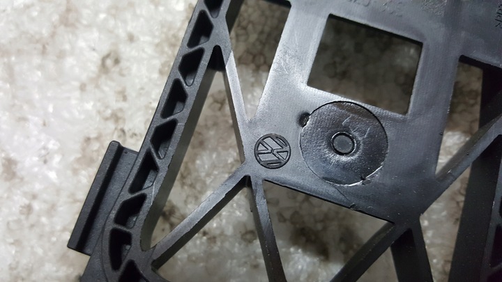 фото №9, Кріплення ручка ліві vw seat skoda 5n0837885h