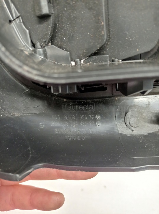 фото №4, Решітка повітропровід права європа оригінал 98085956 77peugeot expert iii 19r
