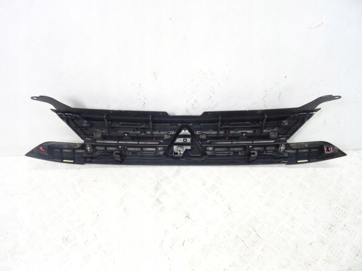 фото №11, Решётка решётка передняя перед mitsubishi outlander iii рестайлинг 7450b304