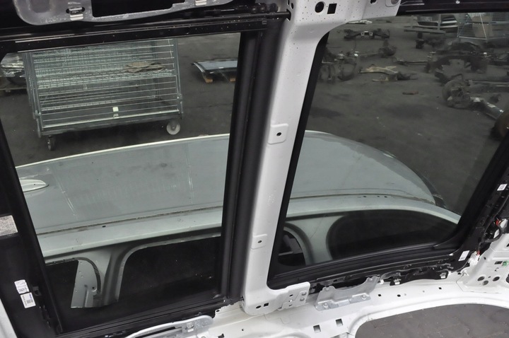 фото №10, Mercedes eqb w243 x243 2023 крыша панорама