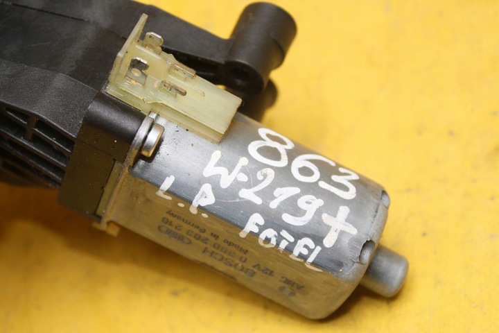 фото №10, Двигунчик сидіння лівий перед cls w219 0390203210