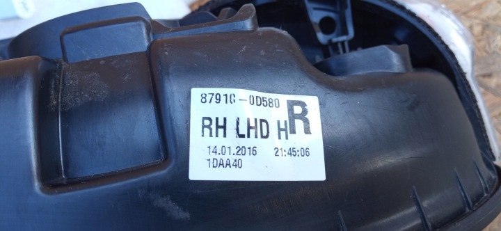 фото №12, Toyota yaris iii 3 рестайлинг 14- зеркало правое 7 pin 6401-002 rh