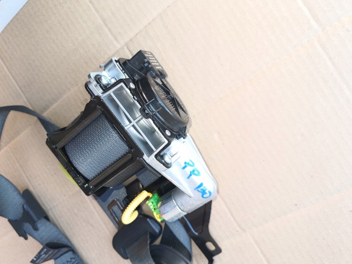 фото №7, Hyundai i30 iii 17r- pas безпеки праве перед пасажира 88810-g4000