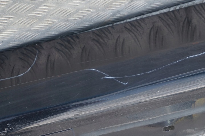 фото №10, Bmw оригинальный номер 51770032951 планка пороговая