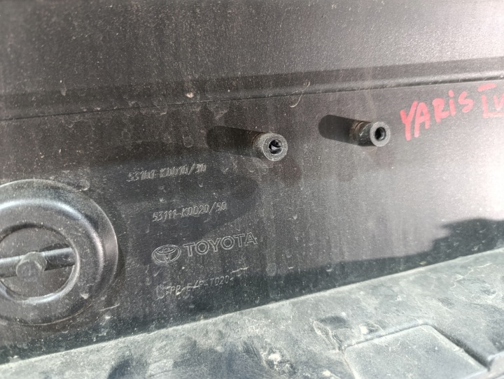 фото №16, Toyota yaris iv 4 20r- бампер перед передній om гарний