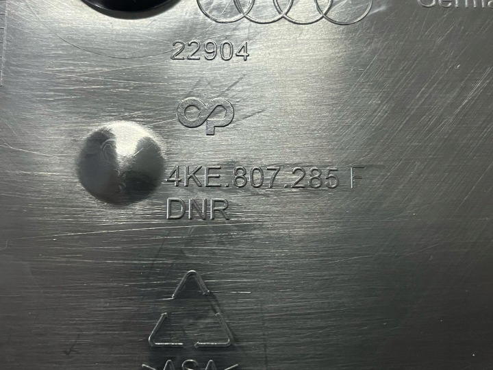 фото №10, Рамка, прокладка pod номерные знаки audi q-8/q8 e-tron 4ke807285r 319.