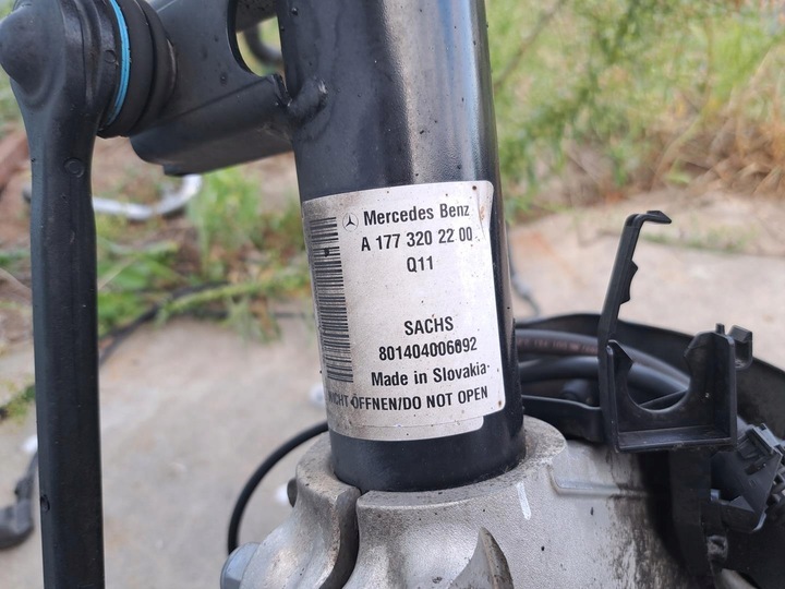 фото №7, Mercedes w247 поворотна опора права перед важіль комплект