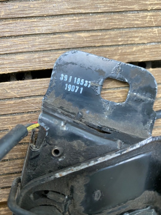 фото №5, Opel astra v k 15-21 замок капота з датчиком + трос 39118537 комплект