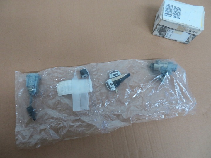 фото №1, Ключ замок запалювання вставка замок audi a8 s8 d4 4h