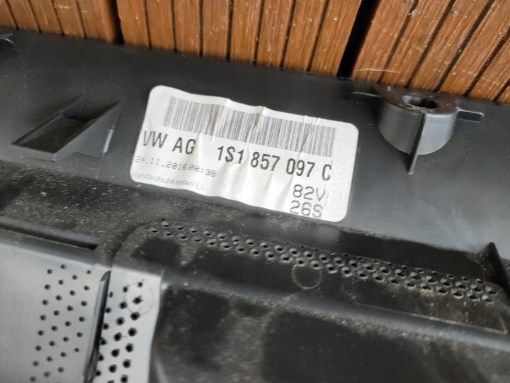 фото №6, Vw up 11-20 бардачок пассажира w консоль европа 1s1857097c oem номер