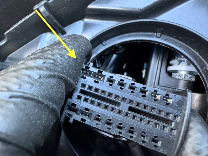 фото №16, Vw arteon 17r- лампа права передня правий перед 3g8941036