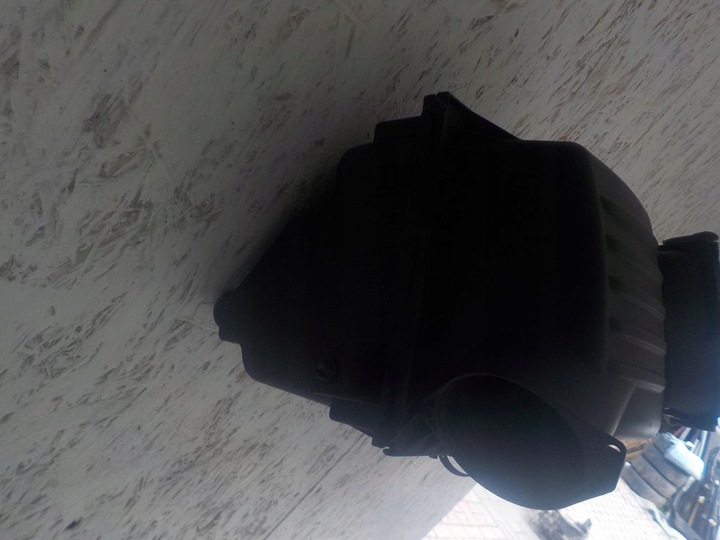 фото №3, Корпус фільтра повітря grand cherokee wk2 дизель