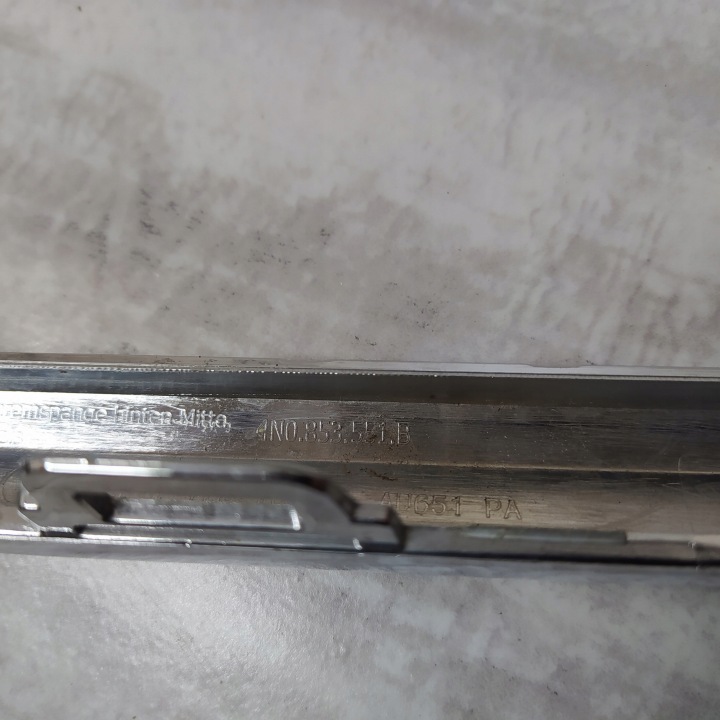 фото №9, Audi a8 d5 молдинг хром бампера зад задня 4n0853551b