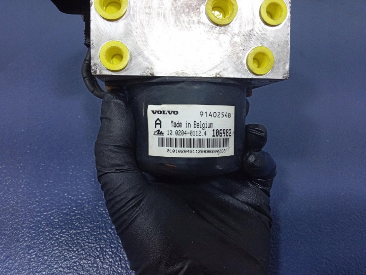 фото №6, Volvo v70 i s70 97- 2.5 tdi блок керування abs 9140254b 9140773 10.0204-0112.4
