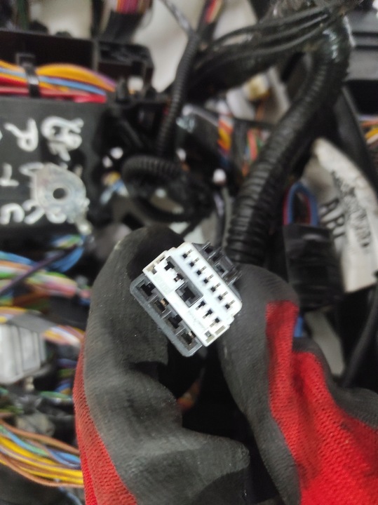 фото №7, Ford focus mk3 1.6 tdci установка средство салон