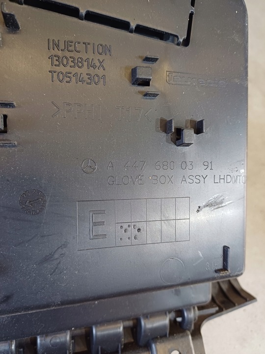 фото №7, Бардачок mercedes vito iii w447 nr. a4476800391