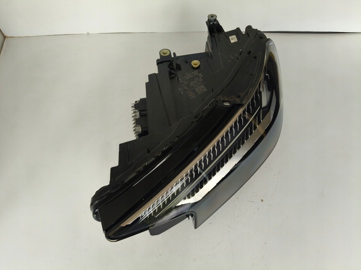 фото №3, Лампа левая фара audi q4 89a полный led matrix