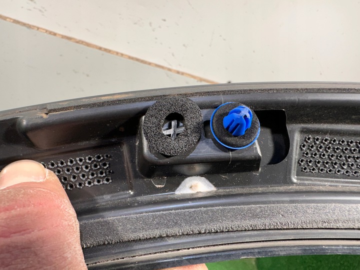 фото №12, Audi q3 ii 83a планка na крило праві зад задня права 83a853818b