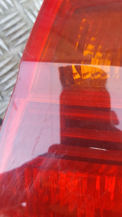 фото №11, Bmw e90 лампа права зад