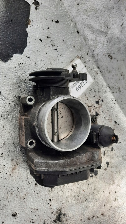 фото №1, Дроссельная заслонка volkswagen passat 1.8b 98r